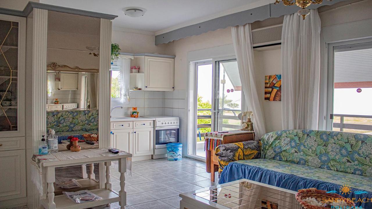 Apartment 45M2 In アスプロヴァルタ エクステリア 写真